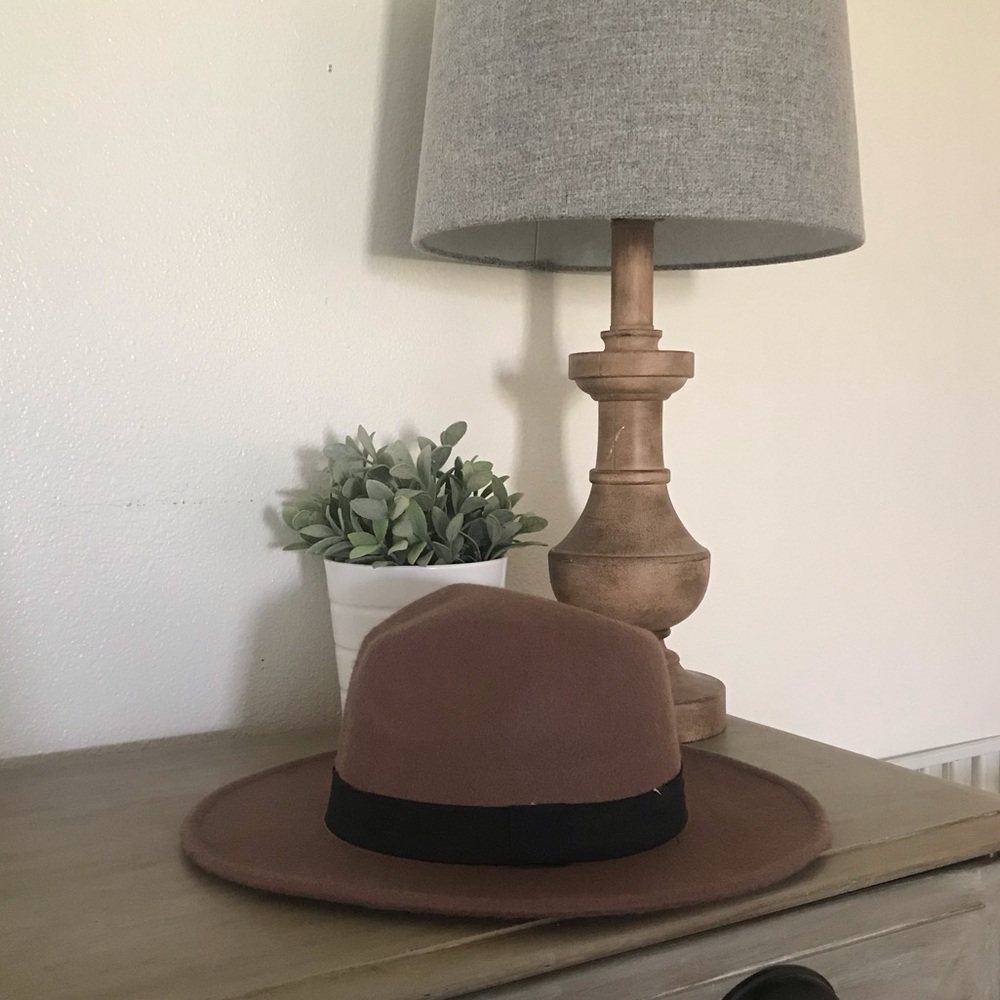 Wide brim fedora hat